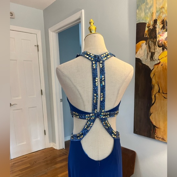 FAVIANA,Royal Blue Beaded Halter Cutout Evening Open-Back Formal Dress Size 6 - Picture 7 of 10